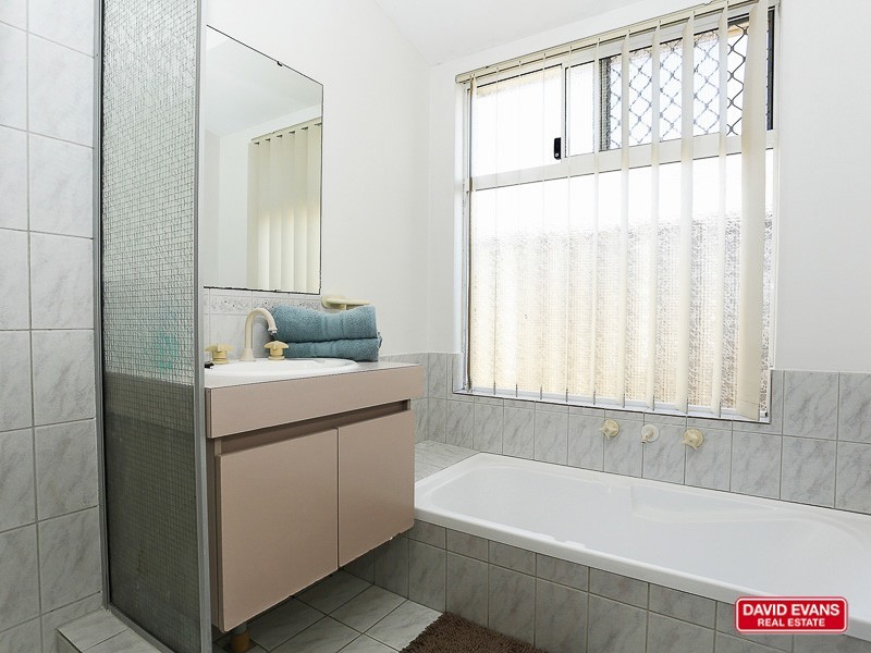 6 Bateson Heights, Clarkson WA 6030