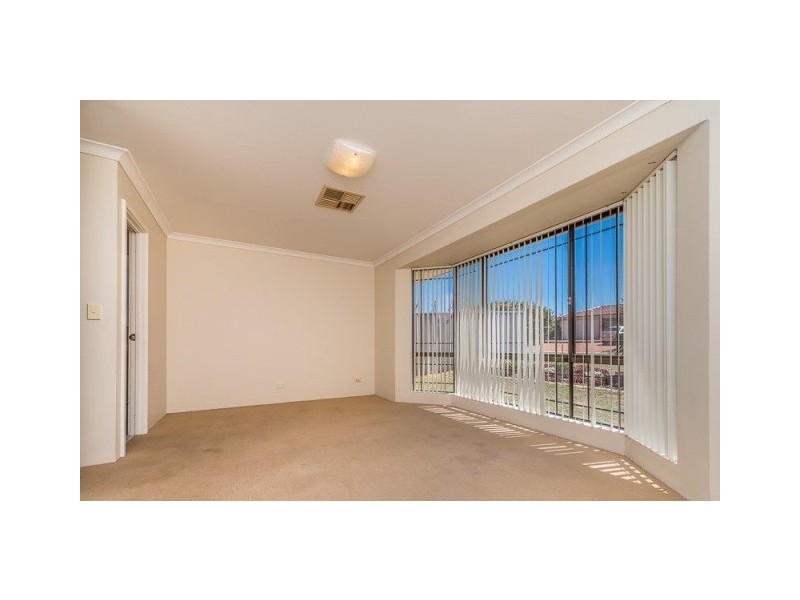 4 Kalix Elbow, Merriwa WA 6030