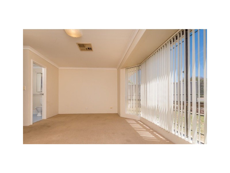4 Kalix Elbow, Merriwa WA 6030