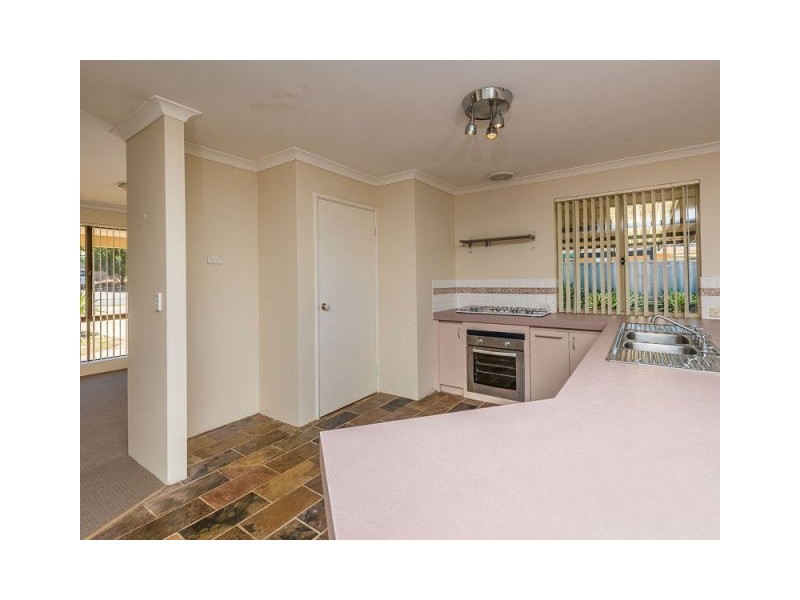 4 Kalix Elbow, Merriwa WA 6030