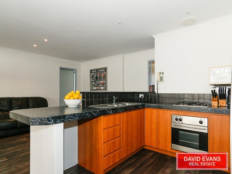 2 Beefwood Street, Banksia Grove WA 6031