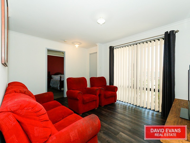 2 Beefwood Street, Banksia Grove WA 6031