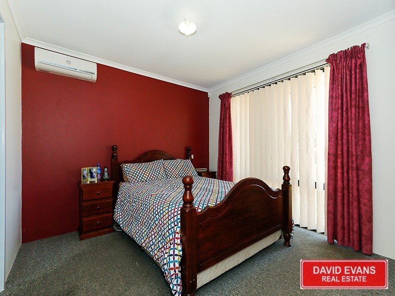 2 Beefwood Street, Banksia Grove WA 6031