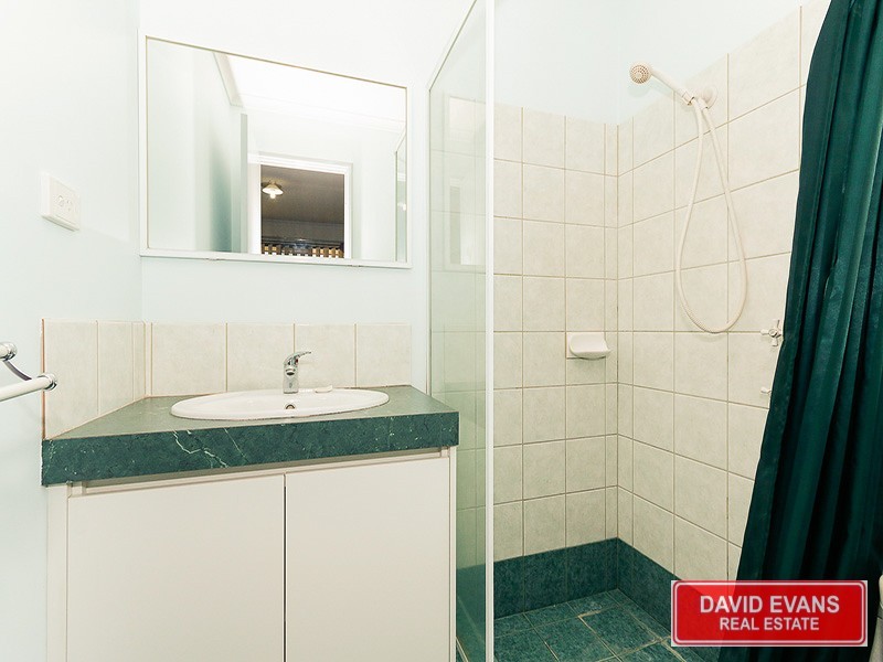 2 Beefwood Street, Banksia Grove WA 6031