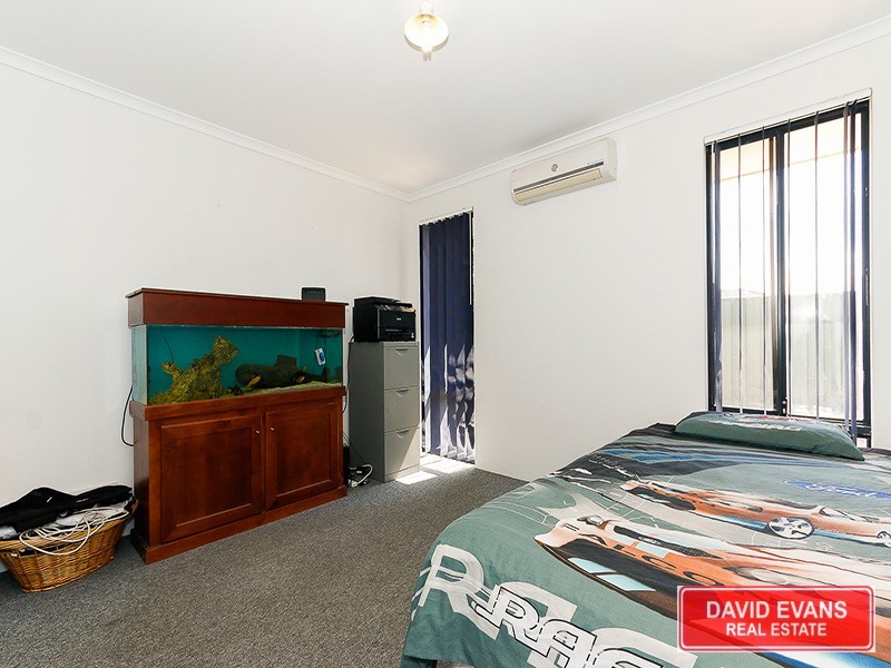 2 Beefwood Street, Banksia Grove WA 6031