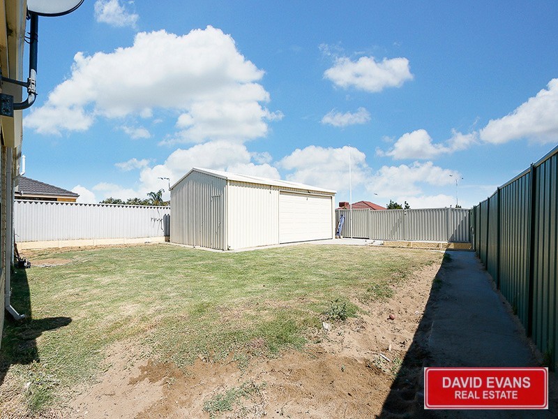 2 Beefwood Street, Banksia Grove WA 6031