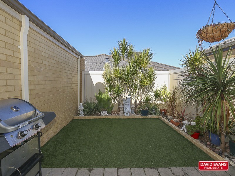 2 Garrett Way, Clarkson WA 6030
