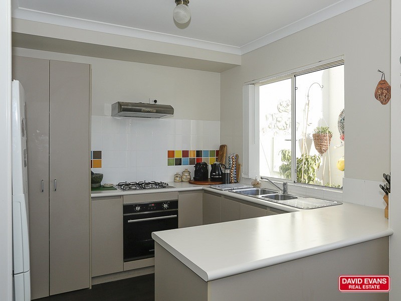 27 Navarre Way, Butler WA 6036