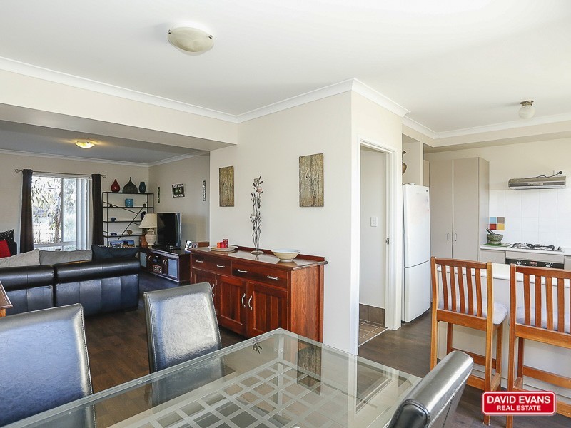 27 Navarre Way, Butler WA 6036