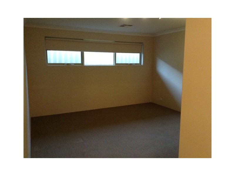 23 Helmsdale Loop, Butler WA 6036