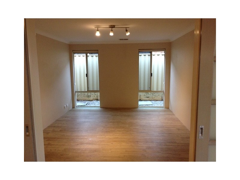 23 Helmsdale Loop, Butler WA 6036