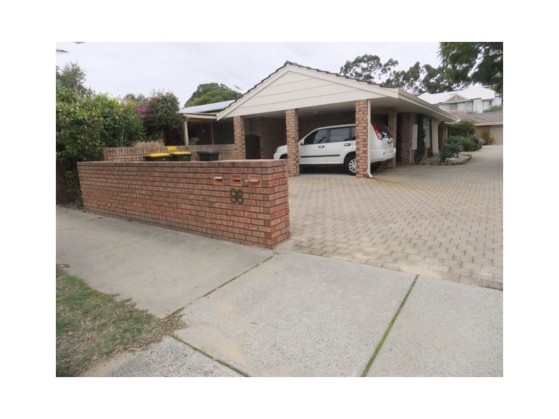 2/98 Mackie Street, Victoria Park WA 6100