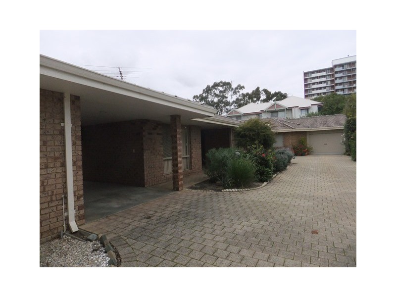 2/98 Mackie Street, Victoria Park WA 6100