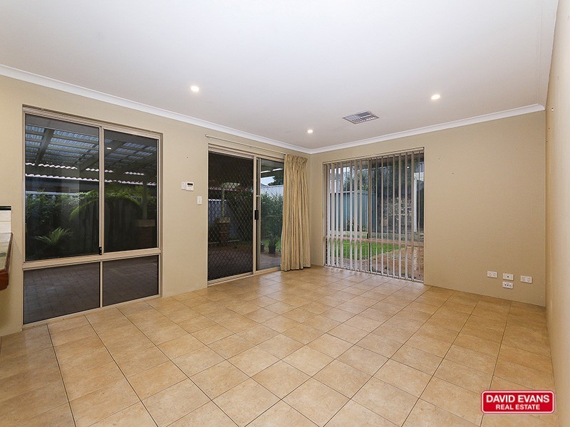21 Daydream Way, Ridgewood WA 6030