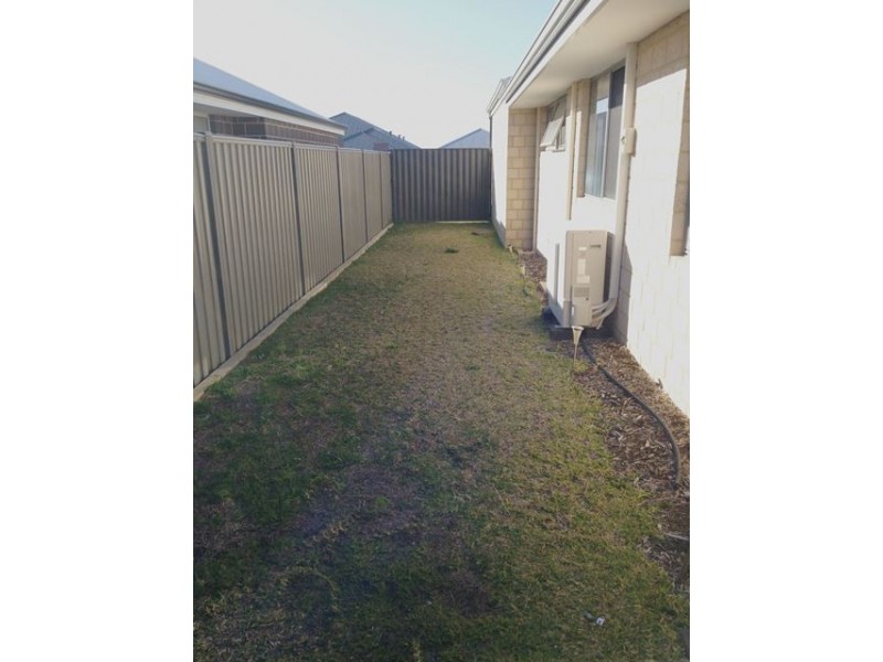 23 Farnham Pass, Alkimos WA 6038