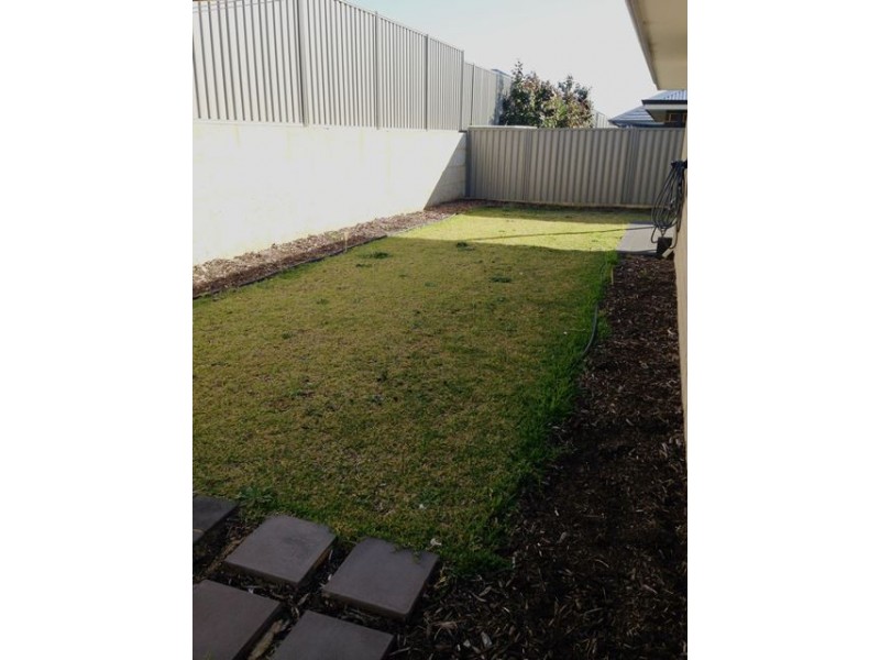 23 Farnham Pass, Alkimos WA 6038