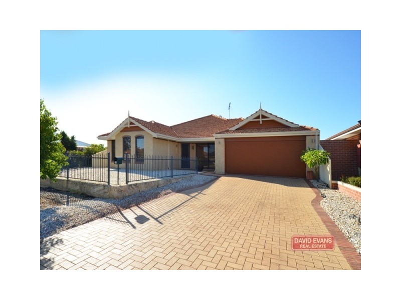 11 Colwyn Loop, Tapping WA 6065