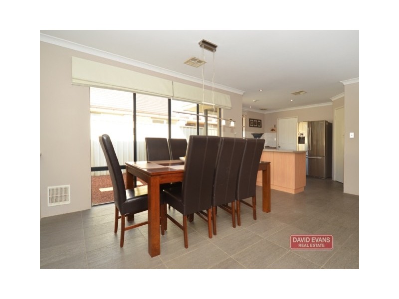 11 Colwyn Loop, Tapping WA 6065