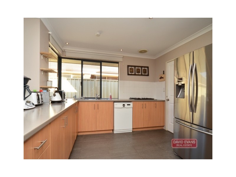 11 Colwyn Loop, Tapping WA 6065