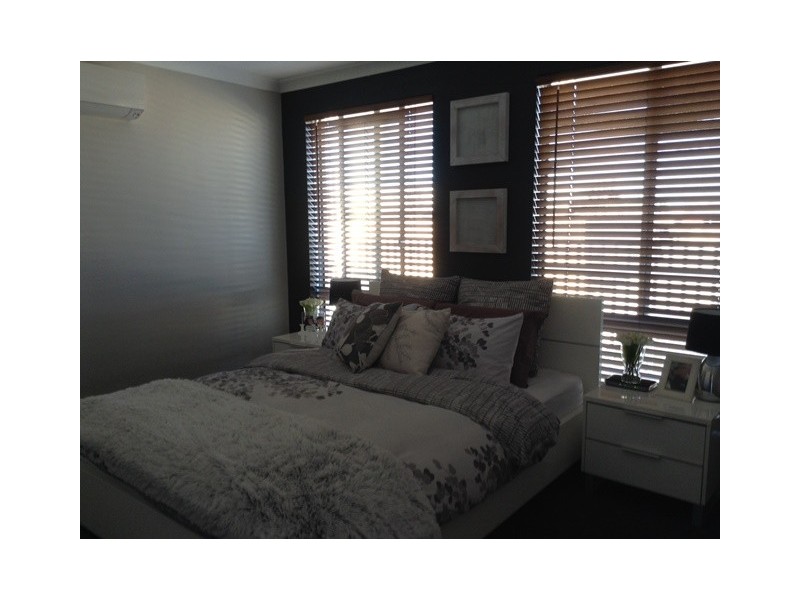 44 Tinsel Street, Yanchep WA 6035