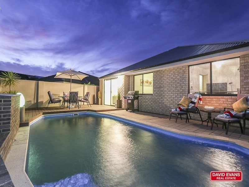 15 Edenbrooke Terrace, Clarkson WA 6030