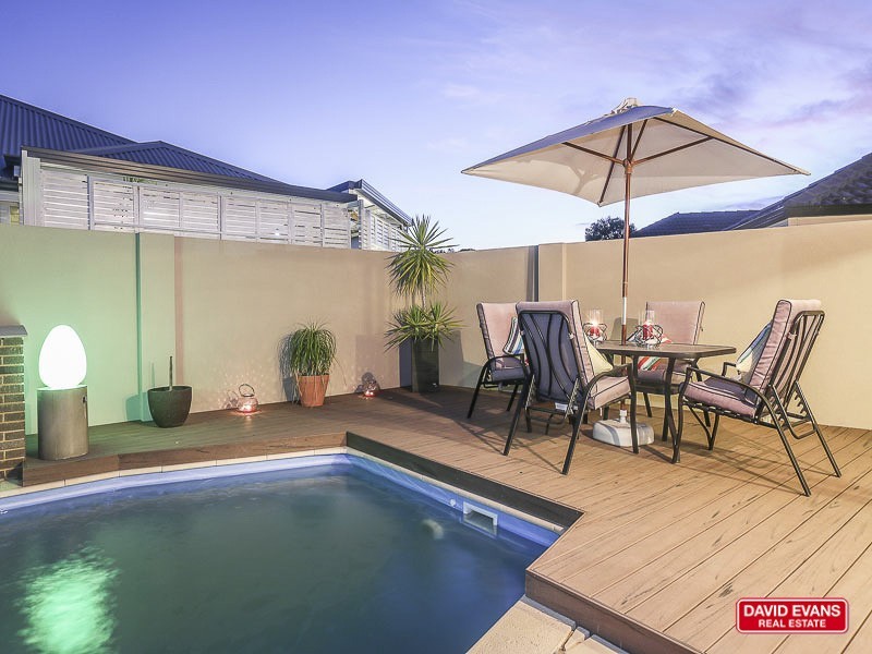 15 Edenbrooke Terrace, Clarkson WA 6030