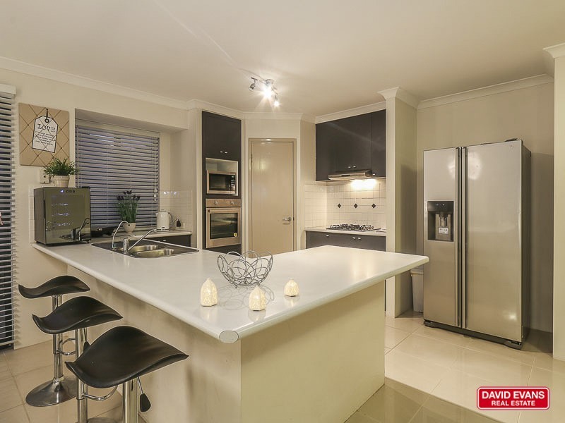 15 Edenbrooke Terrace, Clarkson WA 6030