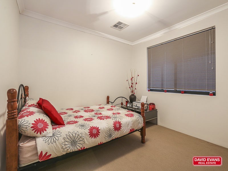 15 Edenbrooke Terrace, Clarkson WA 6030