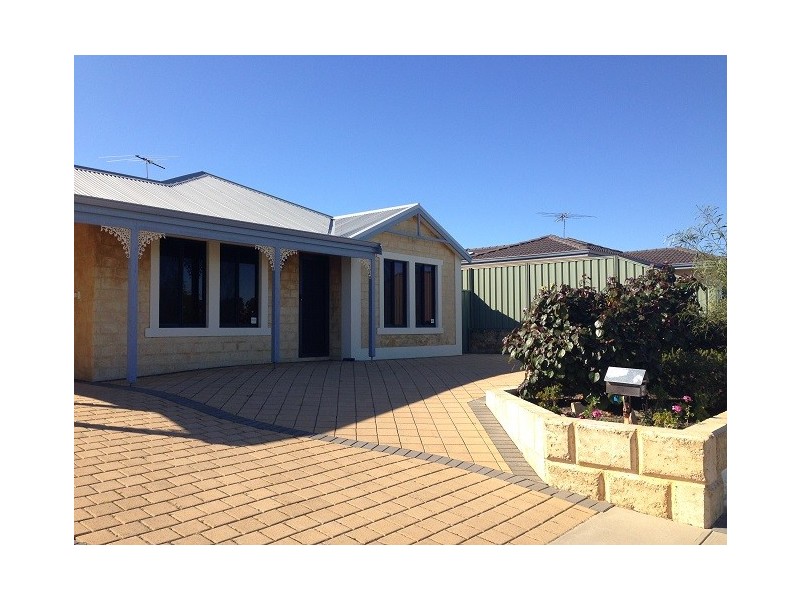 25 Adelong Circuit, Merriwa WA 6030