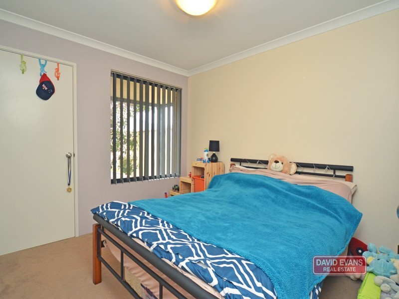 21 Ginsburg Turn, Tapping WA 6065