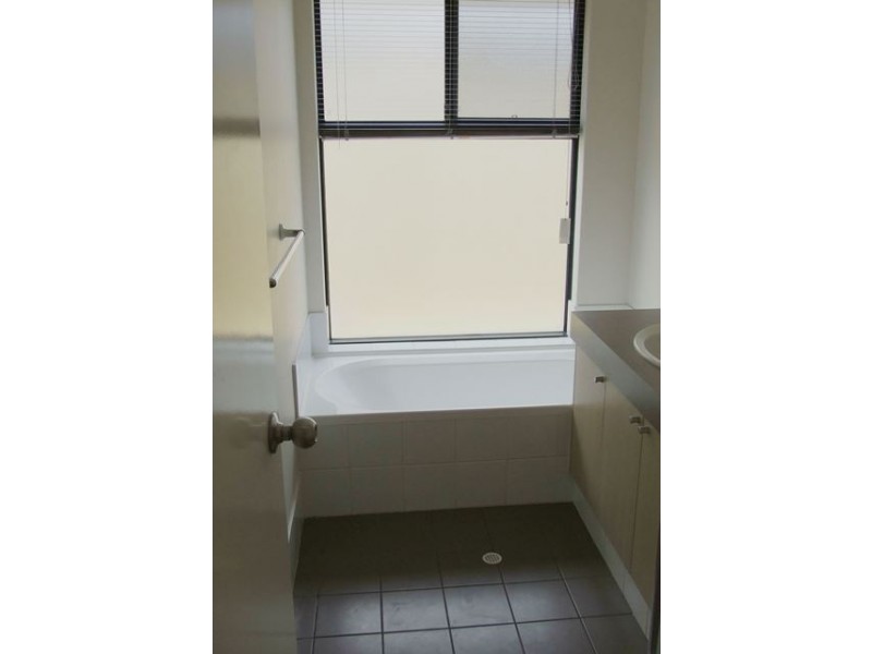 4 Belfast Crescent, Ridgewood WA 6030