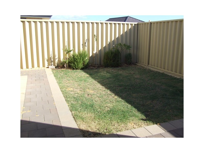 4 Belfast Crescent, Ridgewood WA 6030