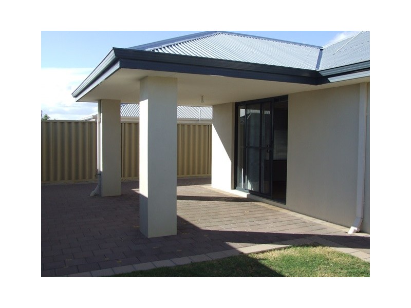 4 Belfast Crescent, Ridgewood WA 6030