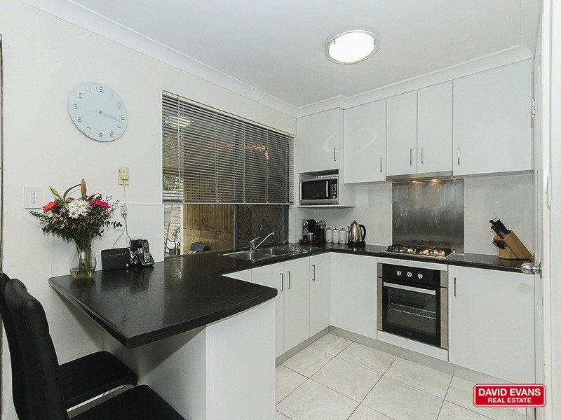 9 Admiral Grove, Heathridge WA 6027