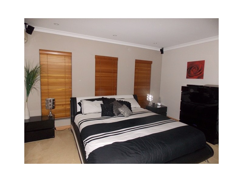 26 Granesse Drive, Ellenbrook WA 6069