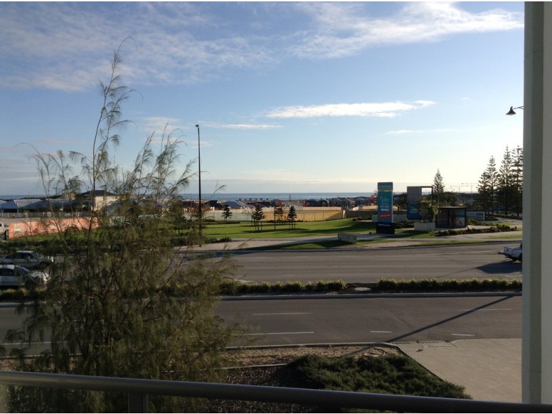 28/2 Royston Link, Butler WA 6036