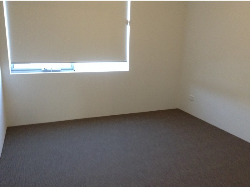 28/2 Royston Link, Butler WA 6036