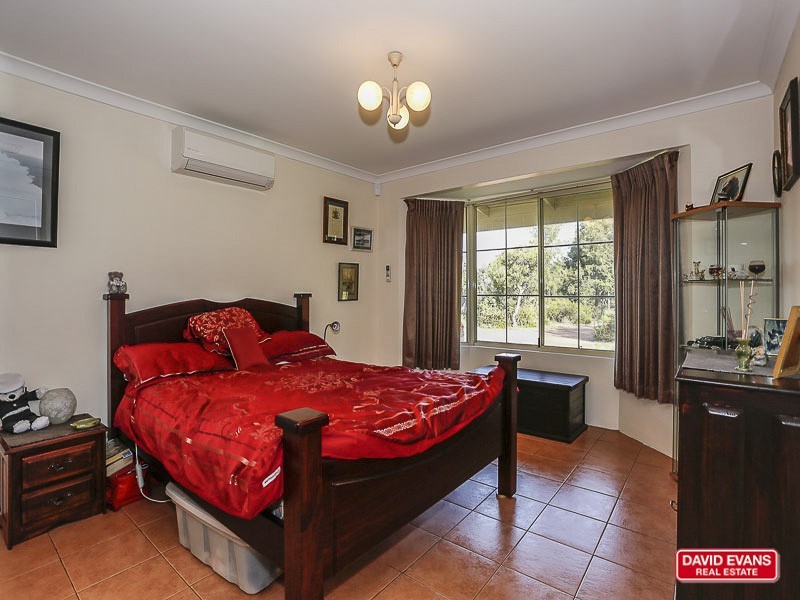 155 Coogee Road, Mariginiup WA 6078