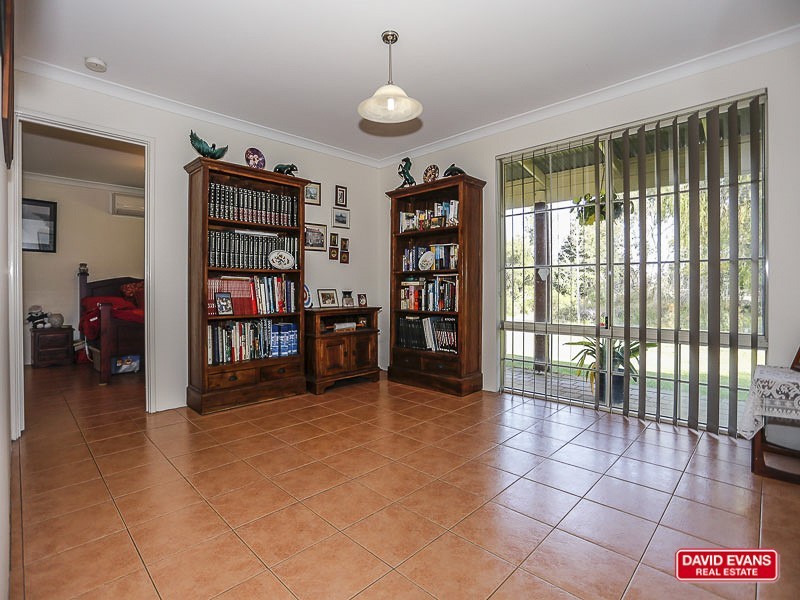 155 Coogee Road, Mariginiup WA 6078