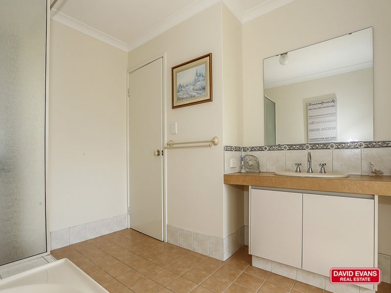 155 Coogee Road, Mariginiup WA 6078