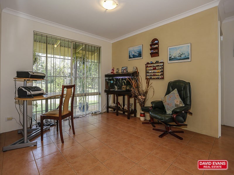 155 Coogee Road, Mariginiup WA 6078