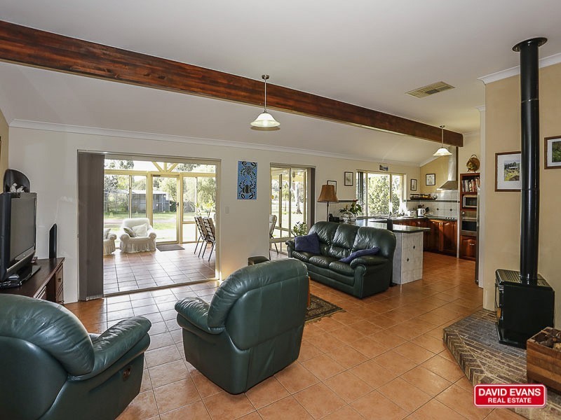 155 Coogee Road, Mariginiup WA 6078