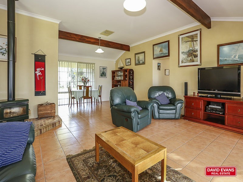 155 Coogee Road, Mariginiup WA 6078