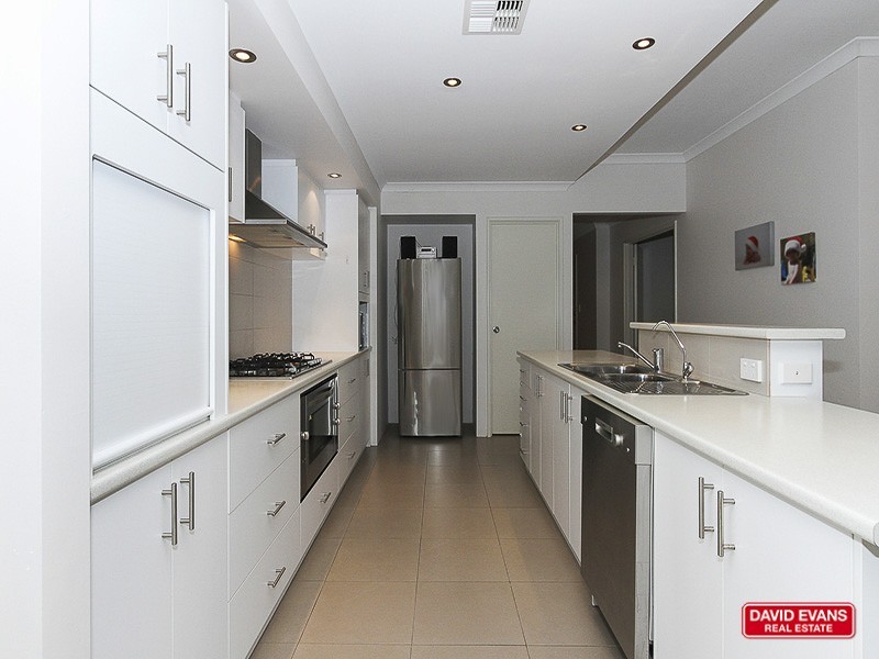 8 Woodmont Way, Clarkson WA 6030