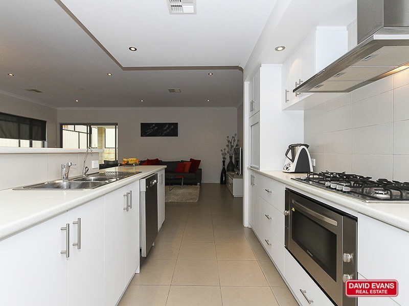 8 Woodmont Way, Clarkson WA 6030