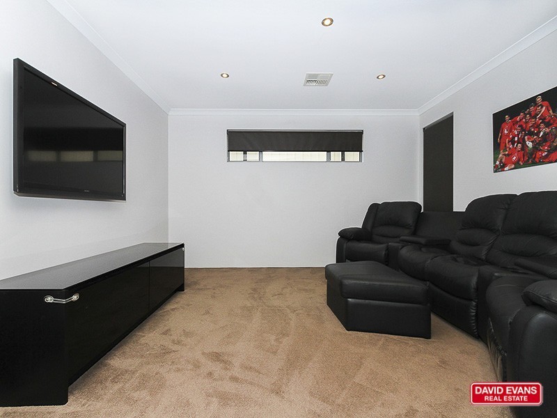 8 Woodmont Way, Clarkson WA 6030