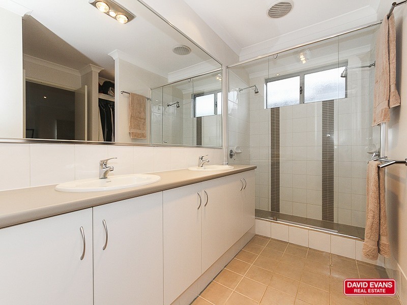 8 Woodmont Way, Clarkson WA 6030