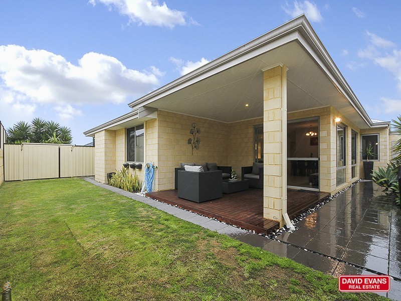 8 Woodmont Way, Clarkson WA 6030