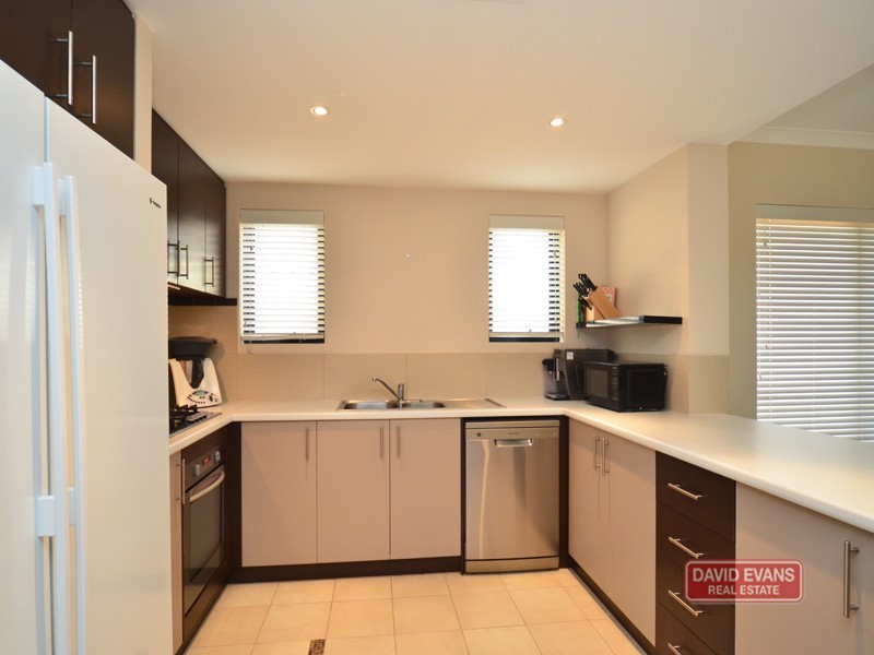 33 Roslin Road, Wanneroo WA 6065