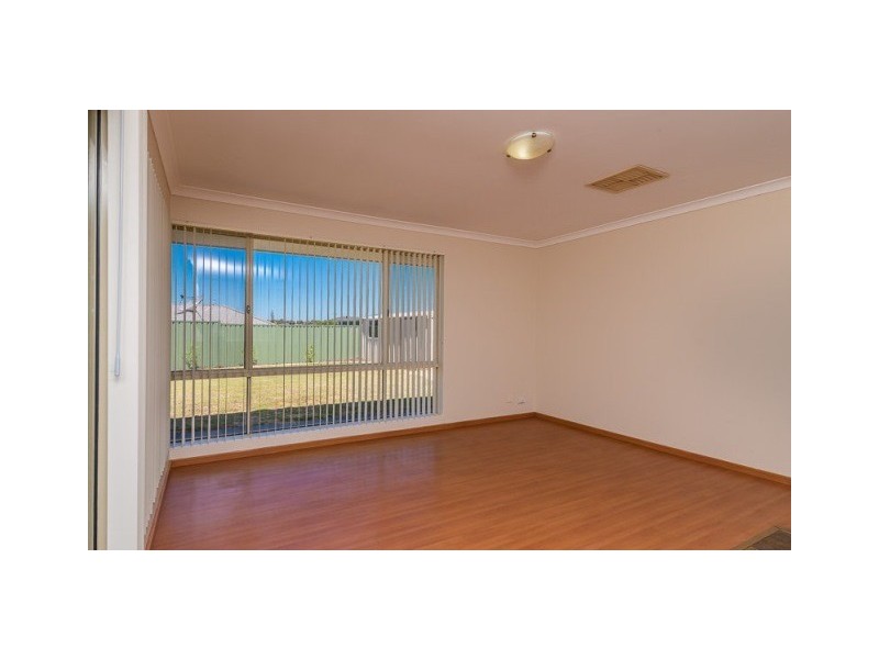 4 Kalix Elbow, Merriwa WA 6030